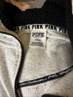 PINK Victoria's Secret Black and Heather Gray Sherpa-Lined Zip Sweater